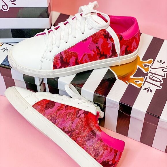 Pink Camo and Star Sneakers - Picture 2 of 4